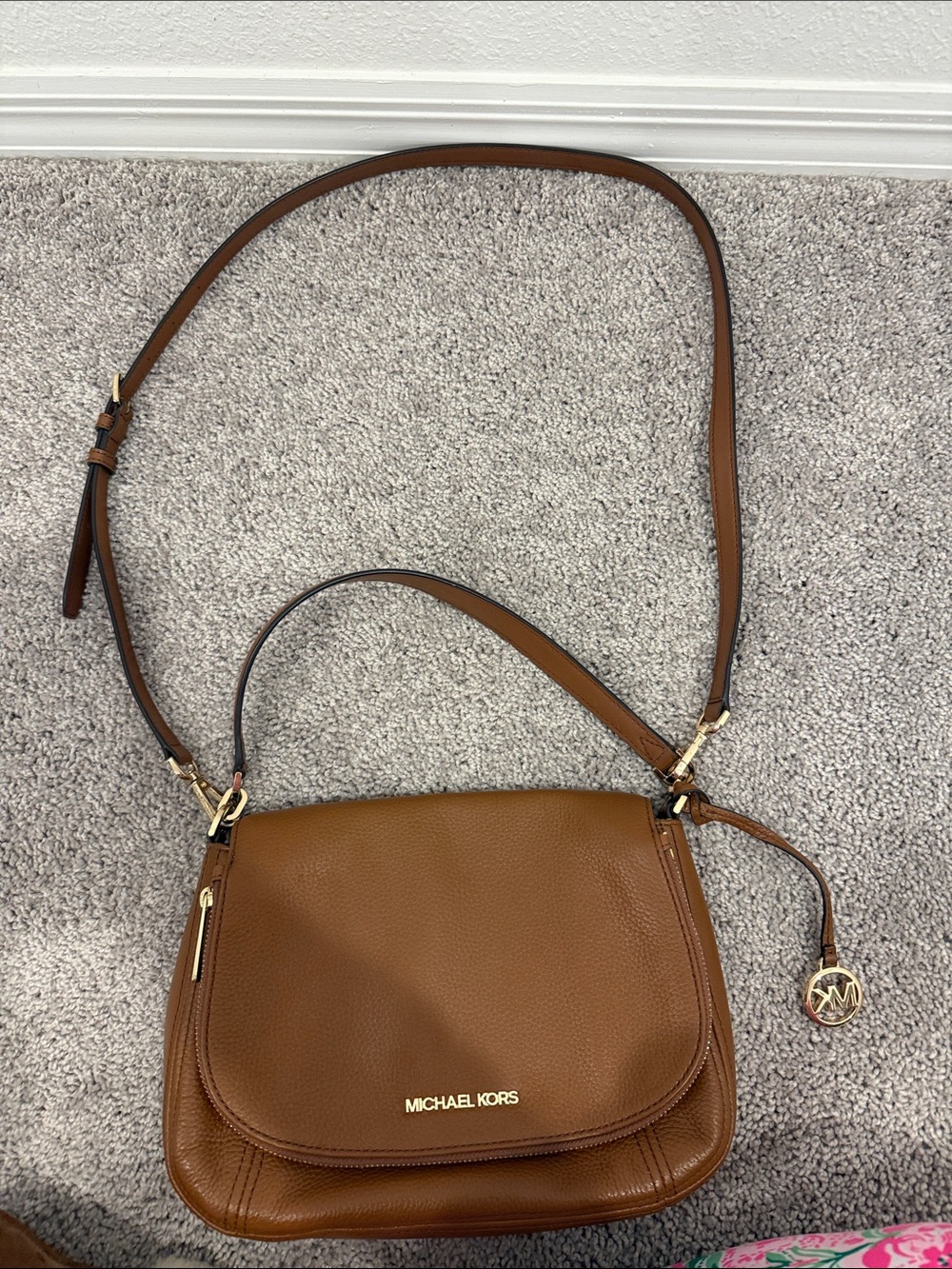 Michael Kors Tan Leather Shoulder Bag with Gold Hardware